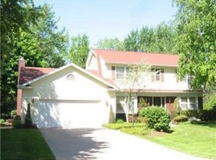 5606 Larchmont Dr, Erie, PA 16509