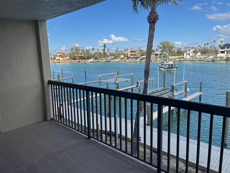 3111 Pass A Grille Way #109R — Photo 20