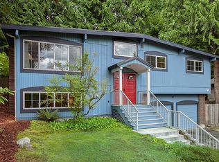 910 Greenwood Blvd SW, Issaquah, WA 98027