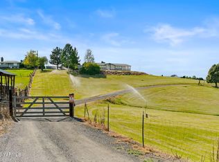 1490 Gore Rd, Selah, WA 98942