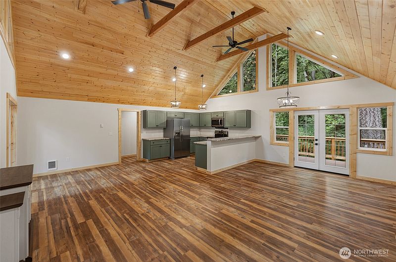 4th image of 31715 Mount Tahoma Canyon Rd E