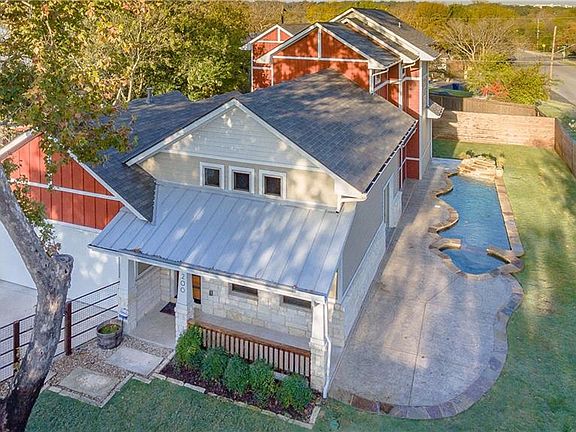 2nd image of 3200 Garden Villa Ln