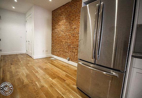 2nd image of 1501 Dekalb Ave APT 1L
