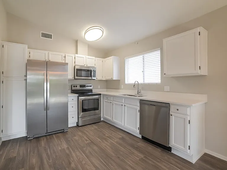 8925 W Virginia Ave — Photo 7