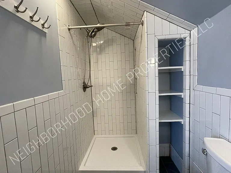 2450 Gerald Ave — Photo 32