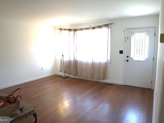 4th image of 3326 Sudlersville S