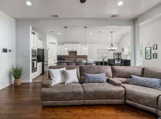 11331 Massive Mt, Helotes, TX 78023