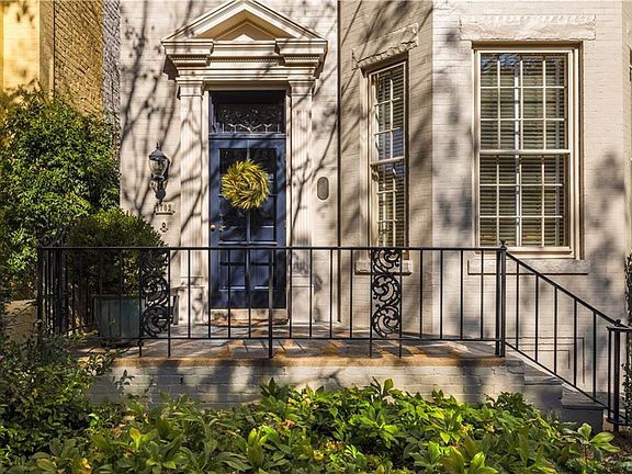 3rd image of 1702 Park Ave
