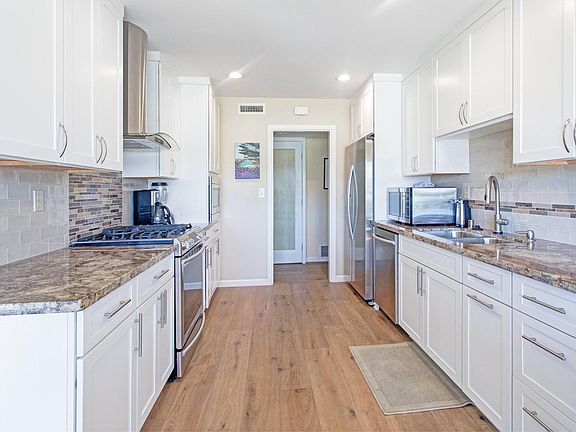 5th image of 620 W Solana Cir Unit 1G