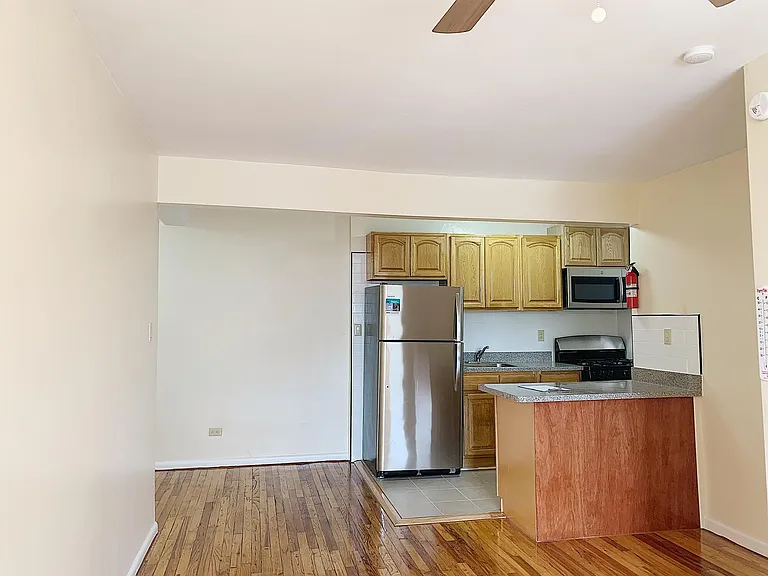 140-60 Beech Ave — Photo 3