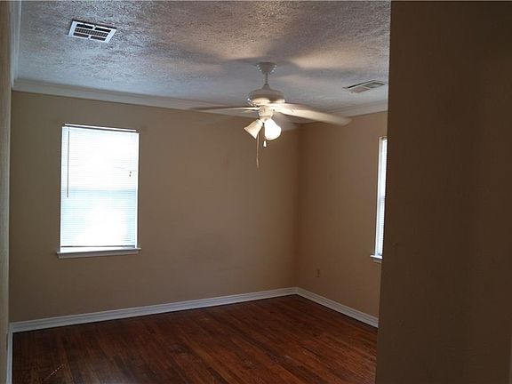 4th image of 817 Barnes St
