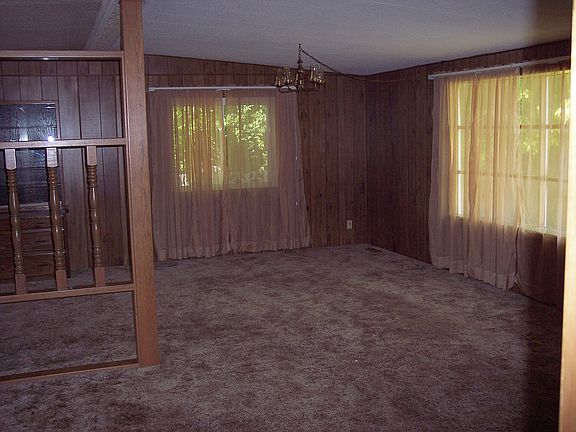 2nd image of 123 E 1st St