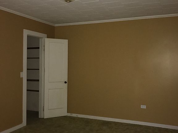 4th image of 615 Bigler St
