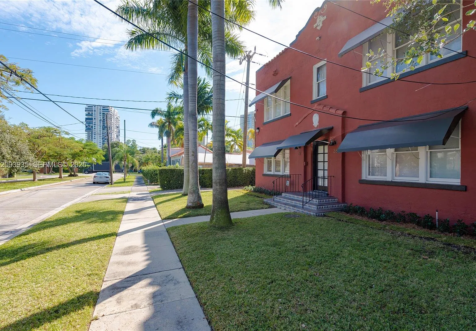 Brickell Hammocks — Photo 3