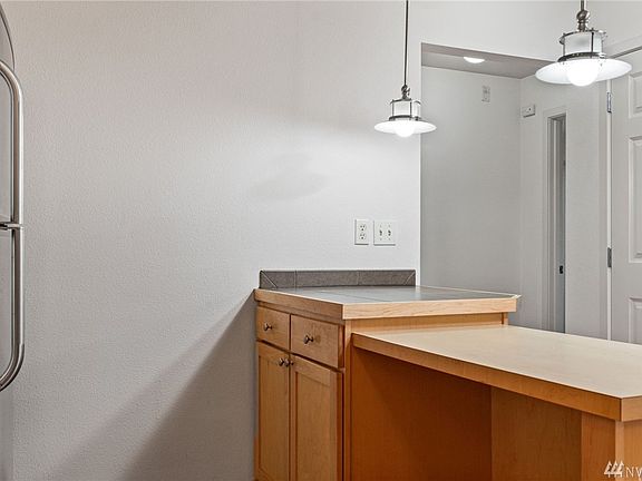5th image of 13203 97th Ave E Unit 103