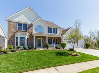 16 Avondale Spring Ct, O'Fallon, MO 63368