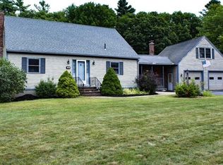 28 Franklin St, Douglas, MA 01516