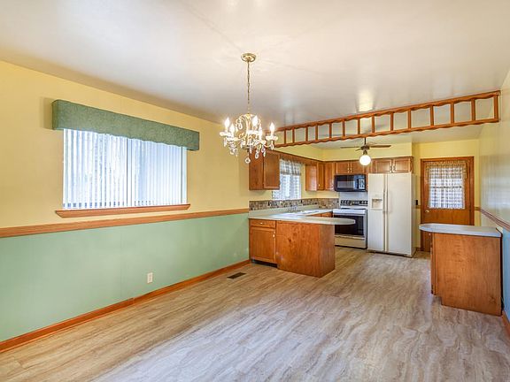 Kitchen_Dining