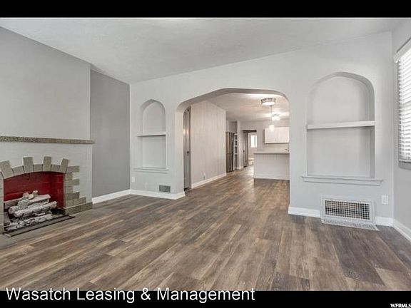 4th image of 978 E Garfield Ave #2