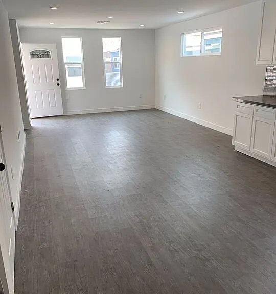 2509 Cincinnati St — Photo 8
