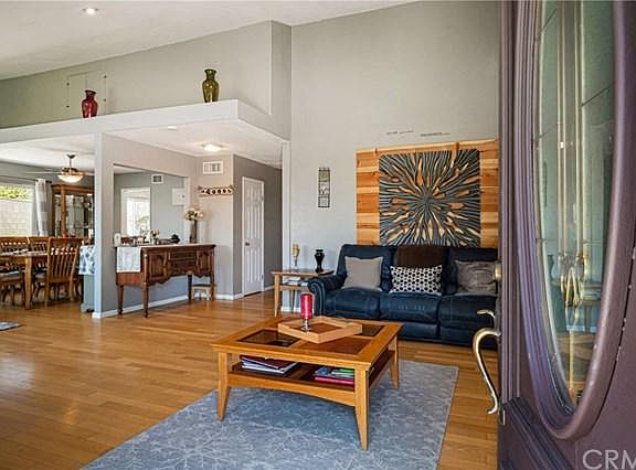 5th image of 1375 Dahlia Cir
