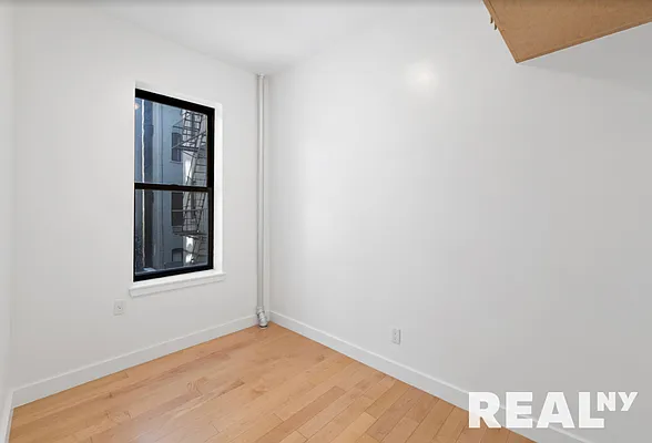 Rented by REAL New York | media 17