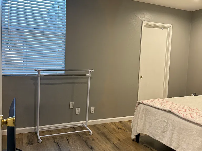 18620 Hatteras St #22 — Photo 3