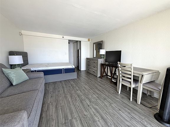 3rd image of 445 Seaside Ave APT 1908