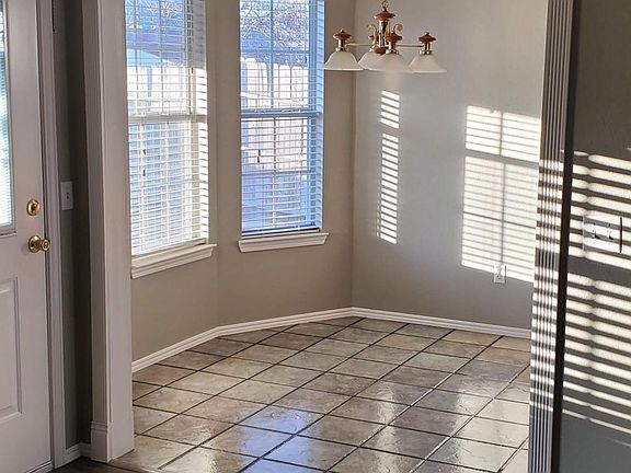 5th image of 43 Cheryl Cir