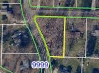 Billman St NE, Hartville, OH 44632