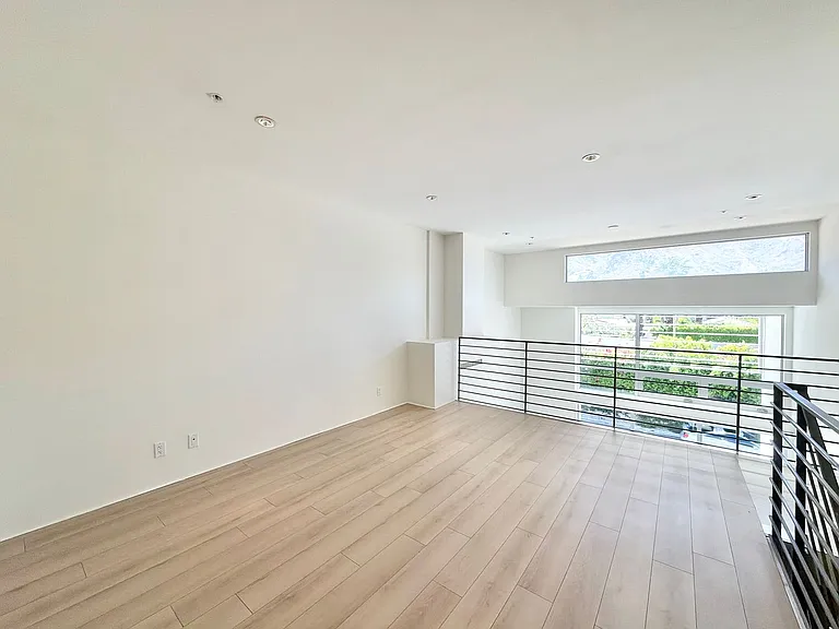 803 N Palm Canyon Dr #8 — Photo 16