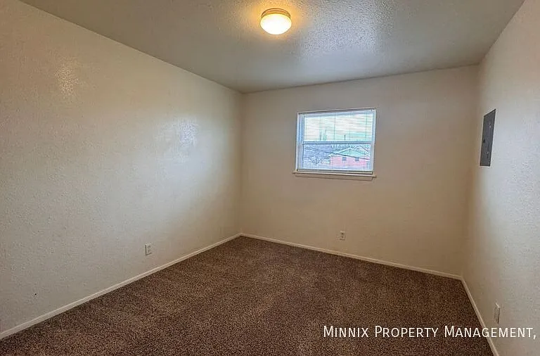 711 S Austin Ave #203 — Photo 13
