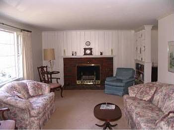 3rd image of 213 Wildwood St