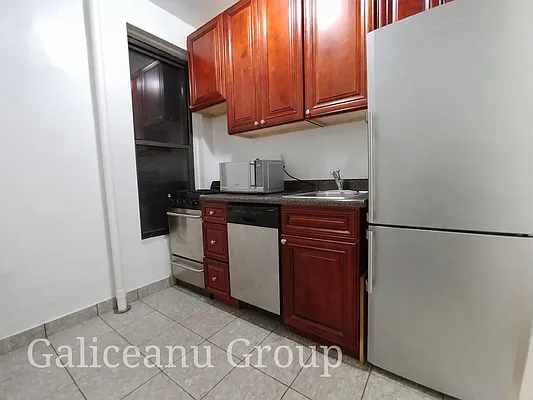 Rented by Lexington Real Estate Group | media 31