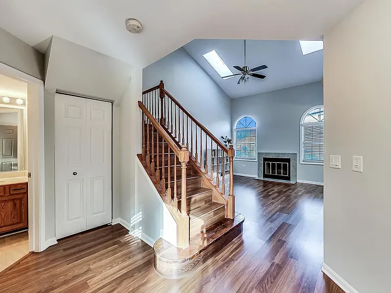 3245 Daniels Ct — Photo 4