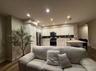 8870 Camphor Ave UNIT D, Montclair, CA 91763