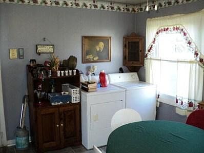 5th image of 801 Richmond Ave