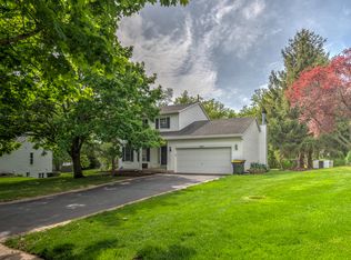 454 Hampton St, Cary, IL 60013