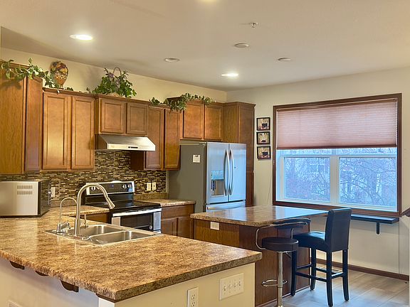 2nd image of 9517 Scott Cir N