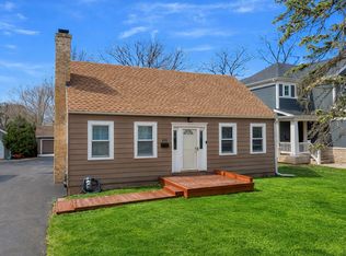 1032 Sheridan Ave, Deerfield, IL 60015