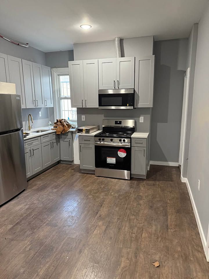 Picture of 203 Baldwin Ave #1, Jersey City, NJ 07306 | Zillow