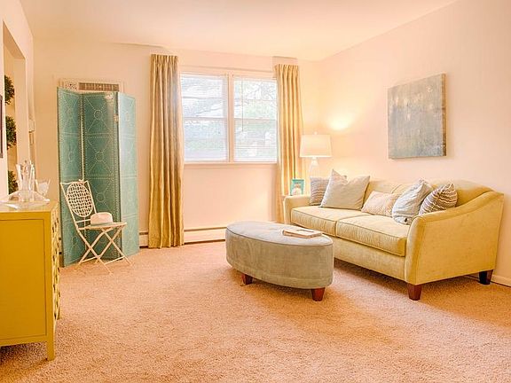 3rd image of 1314 Wharton Dr #1536517