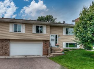 4649 1/2 Penkwe Way, Eagan, MN 55122