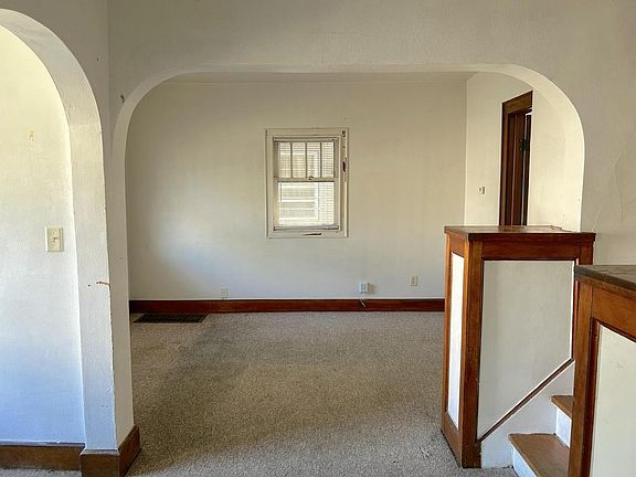 3rd image of 3631 W Greenfield AVENUE
