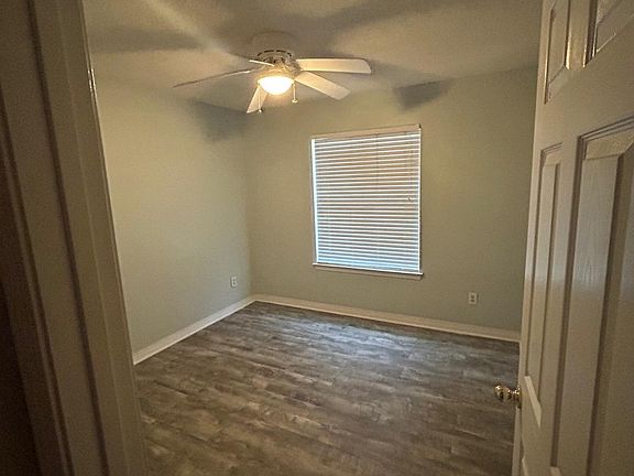 2nd image of 3317 Mangrove Dr
