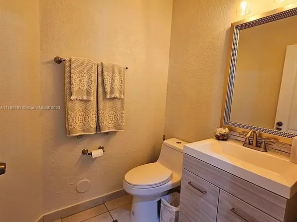 842 SW 151st Pl, Miami, FL 33194