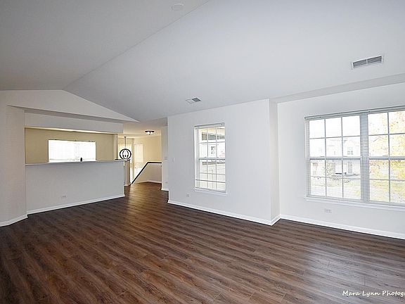 4th image of 2191 Vanderbilt Dr #2191