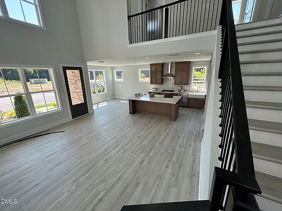 4th image of 2409 Safe Harbour Rd