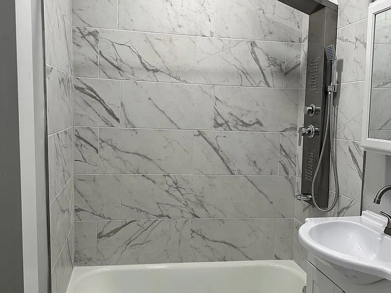 200-15 W Sedgwick St #102 — Photo 5
