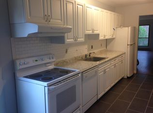 115 Wellington Dr, Farmington, CT 06032